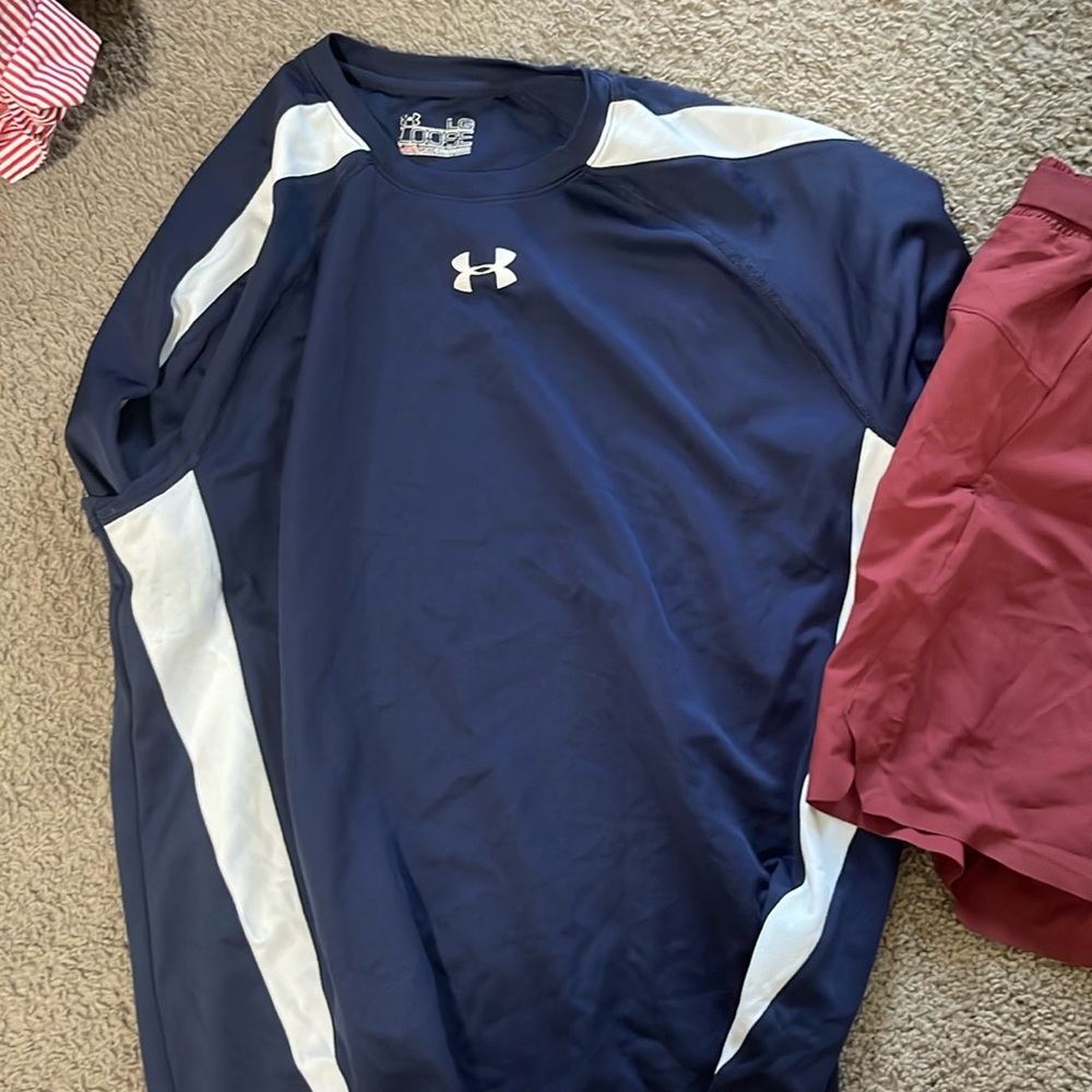 Men’s under armor shirt and CRZ Yoga shorts with tag